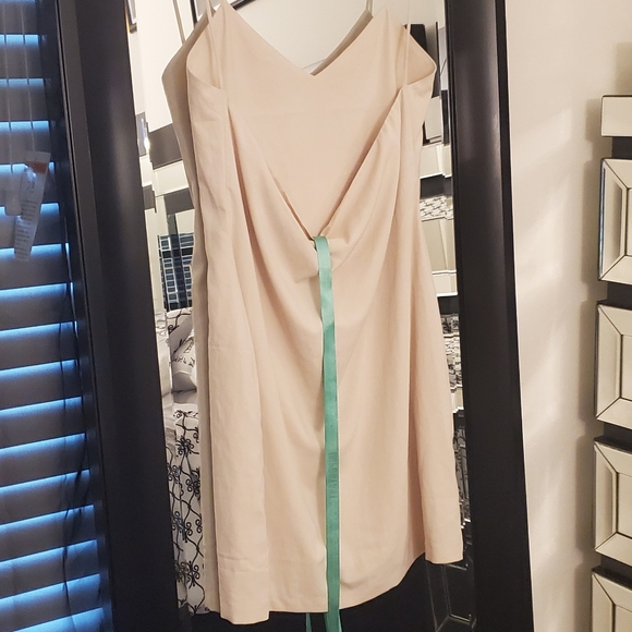 Mistress Rocks Flowy Dress - Picture 6 of 8